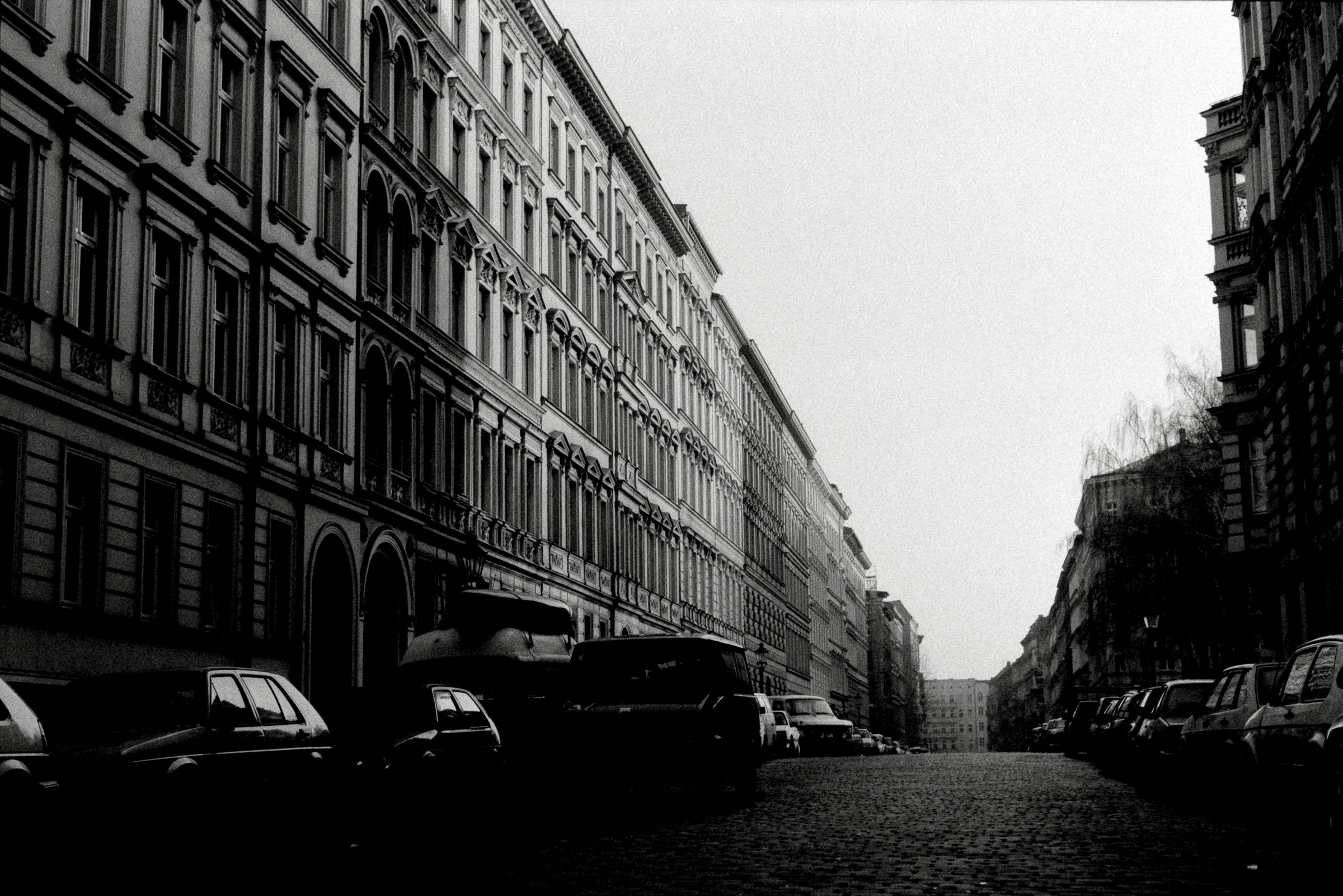 AHP F1993 03 003 sc240902 img05 NLP